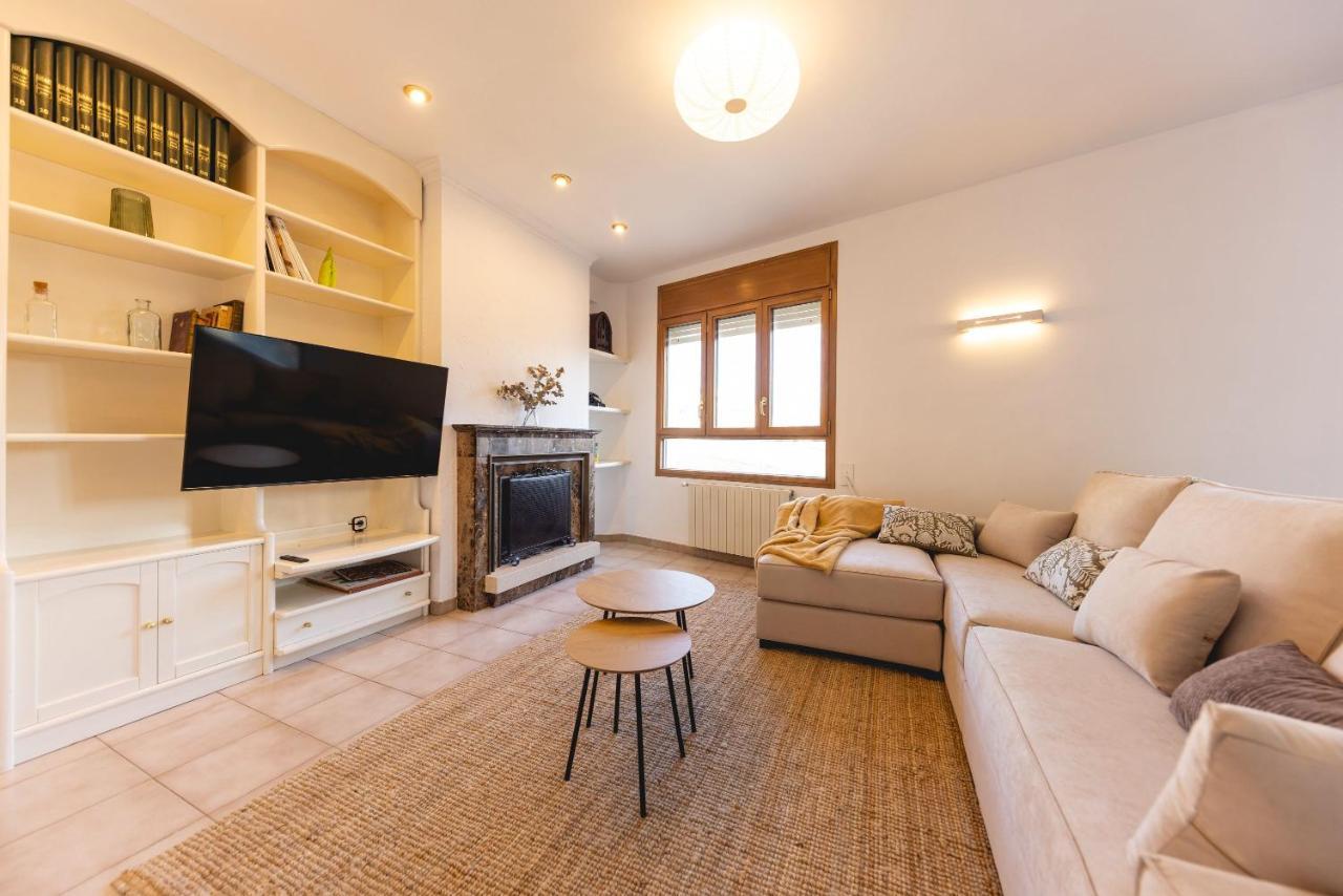 Bravissimo El Lleo, Bright 4-Bedroom Apartment Girona Kültér fotó