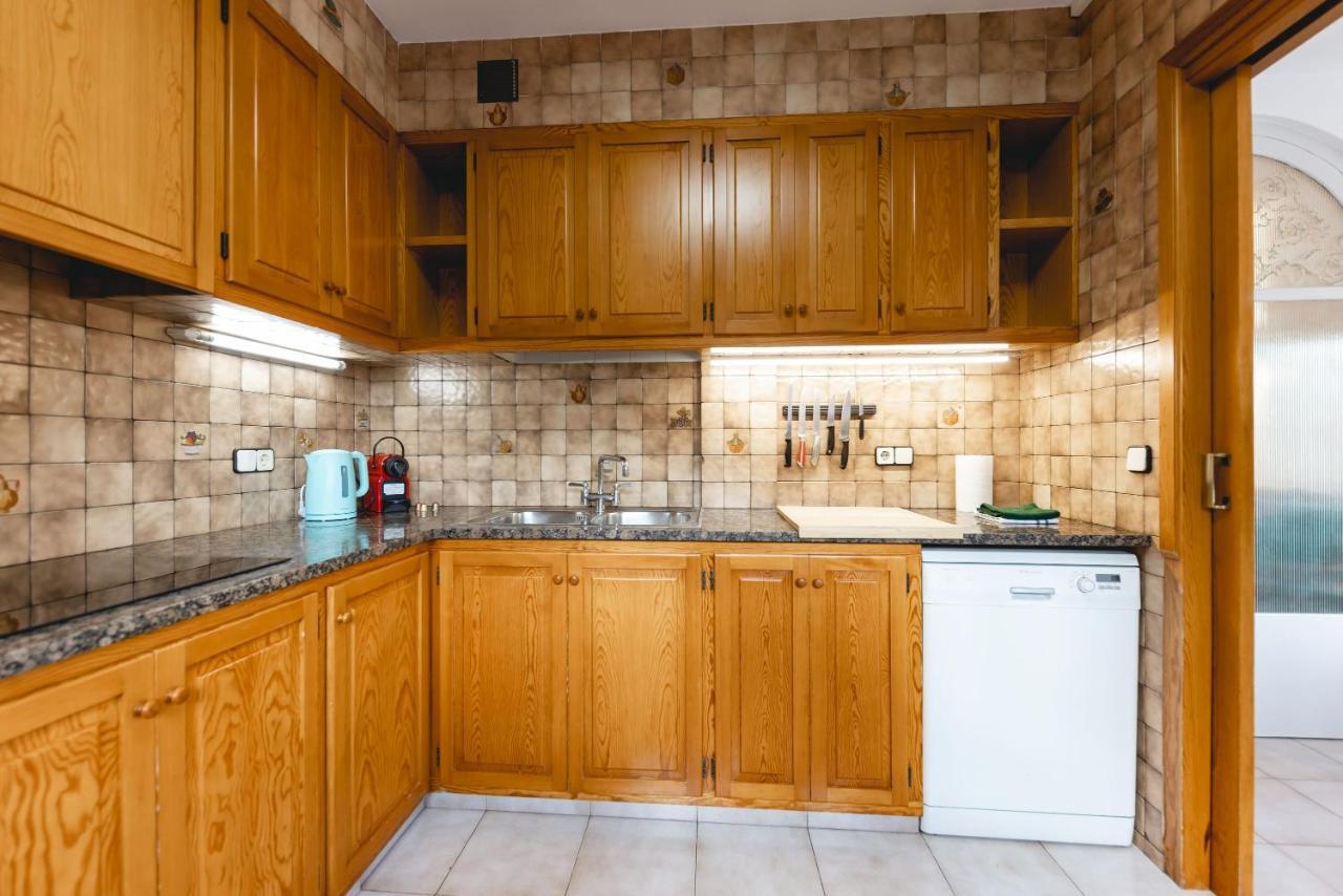 Bravissimo El Lleo, Bright 4-Bedroom Apartment Girona Kültér fotó